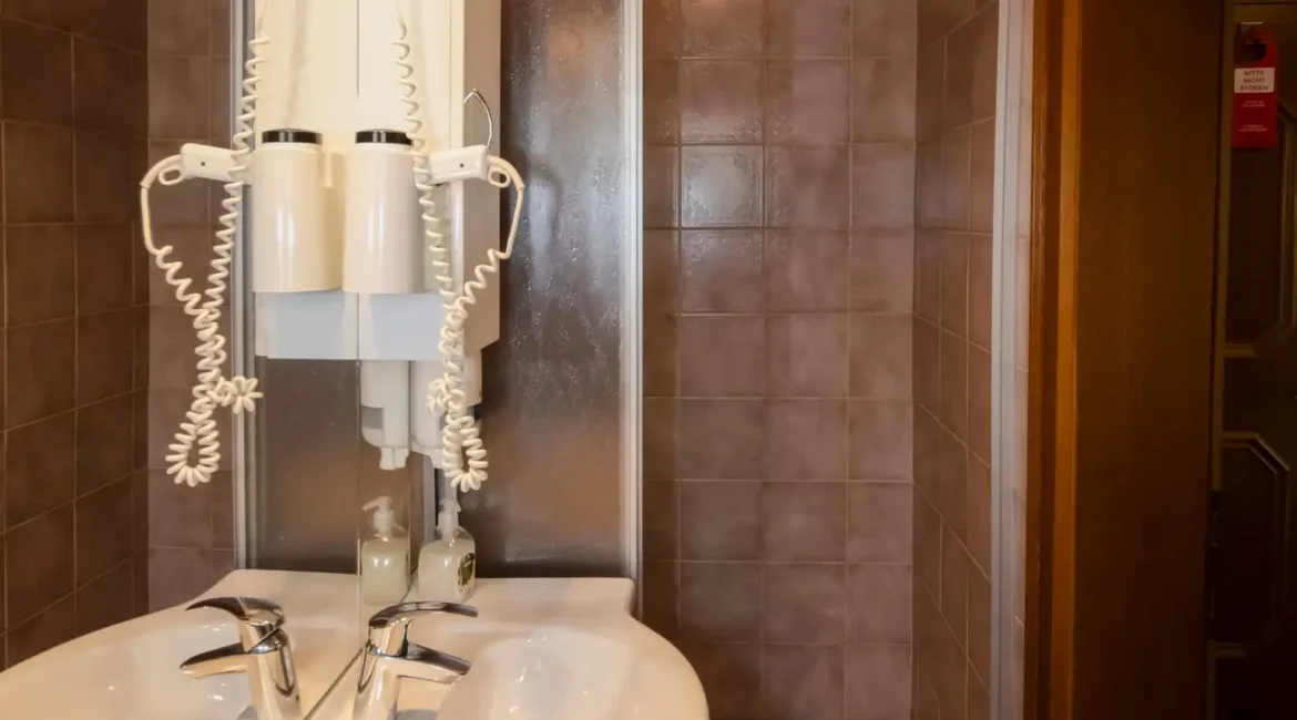 optim-Einzelzimmer-xxx-1-PNX_7835a